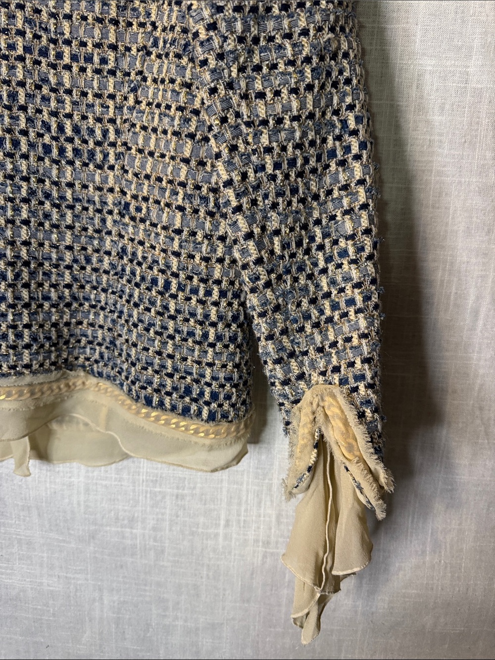 Emanuel Ungaro Navy and Cream Bouclé Jacket - Picture 7 of 11